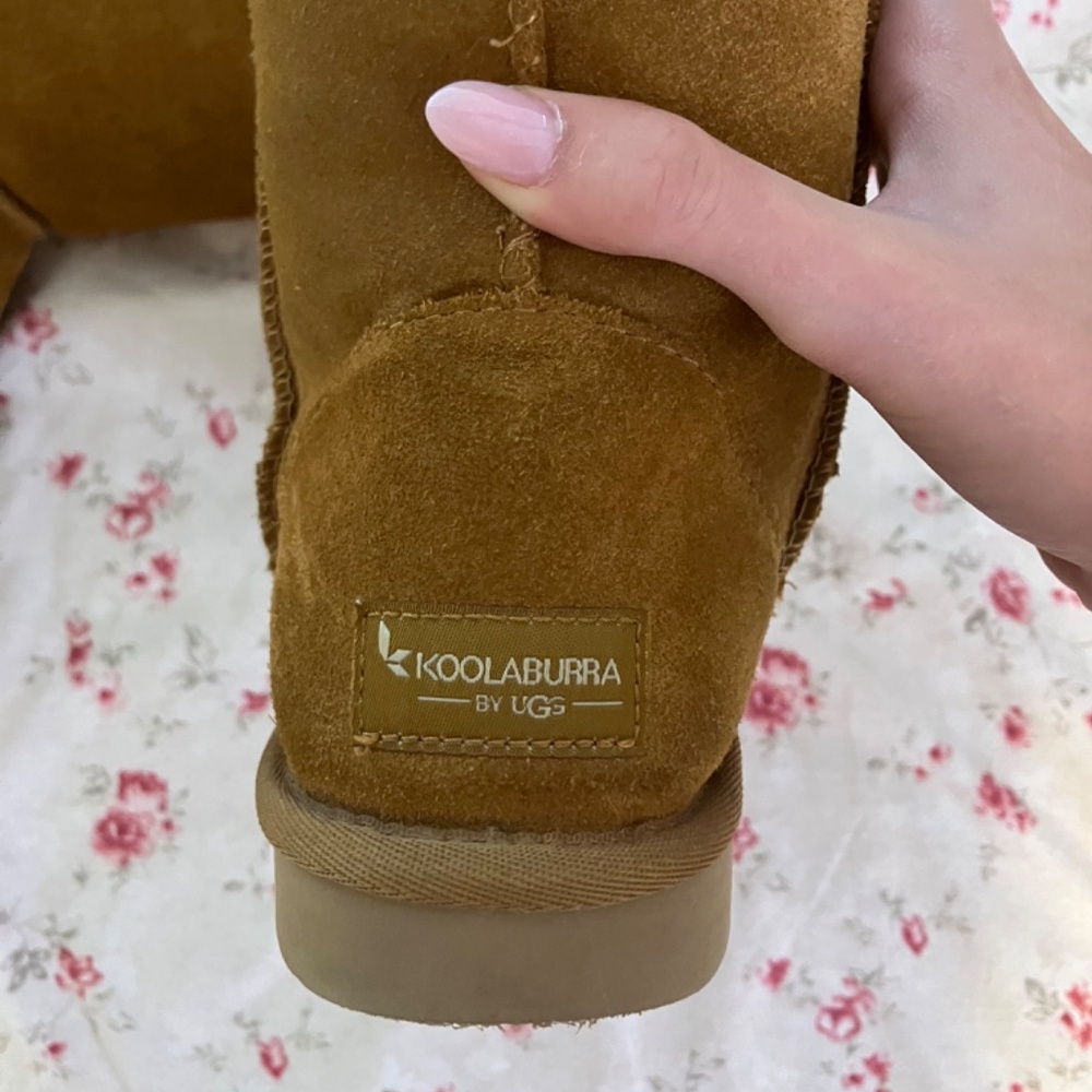 ugg boots - Picture 3 of 3